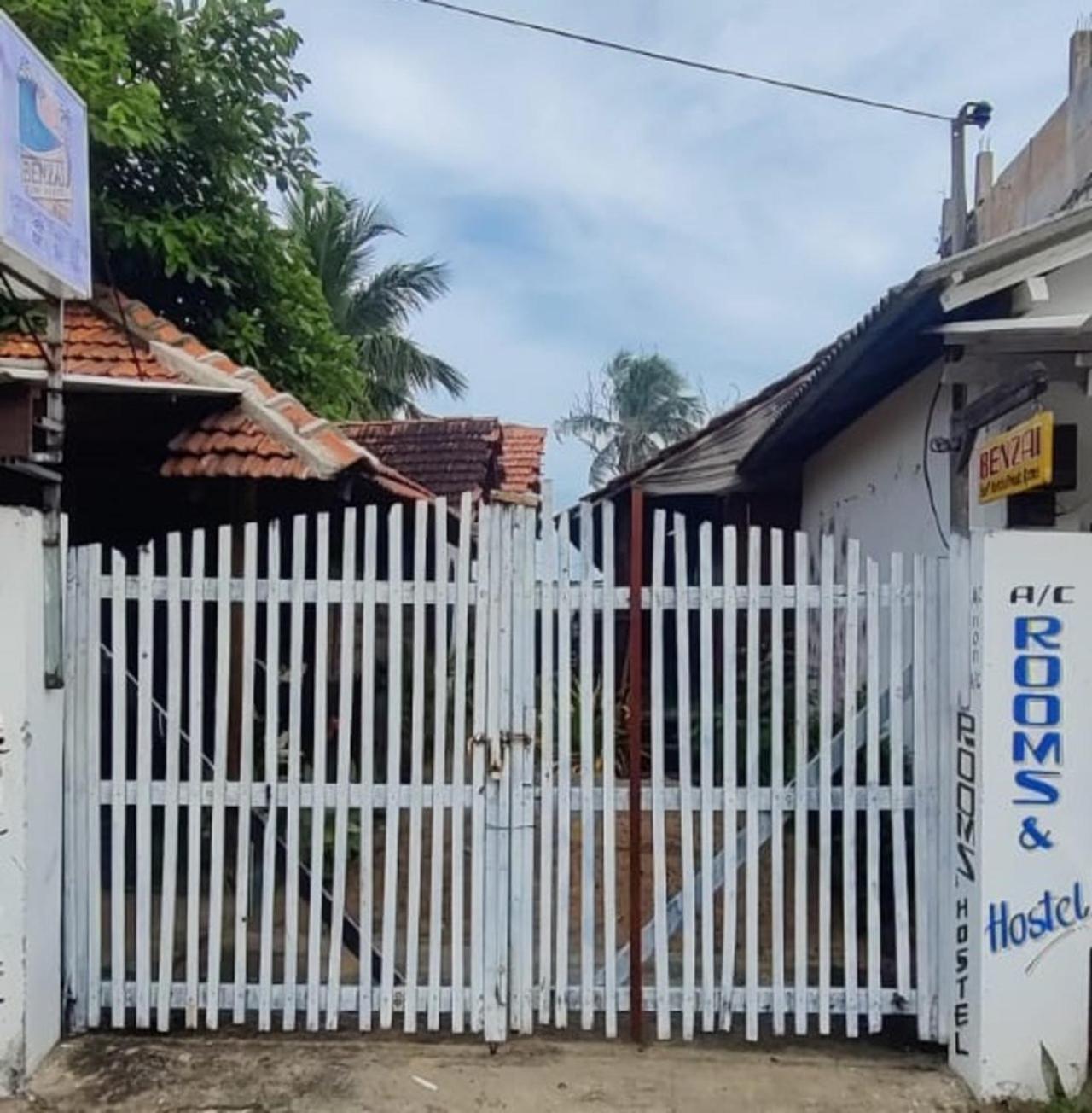 Ferienwohnung Benzai Surf Arugam Bay Exterior foto