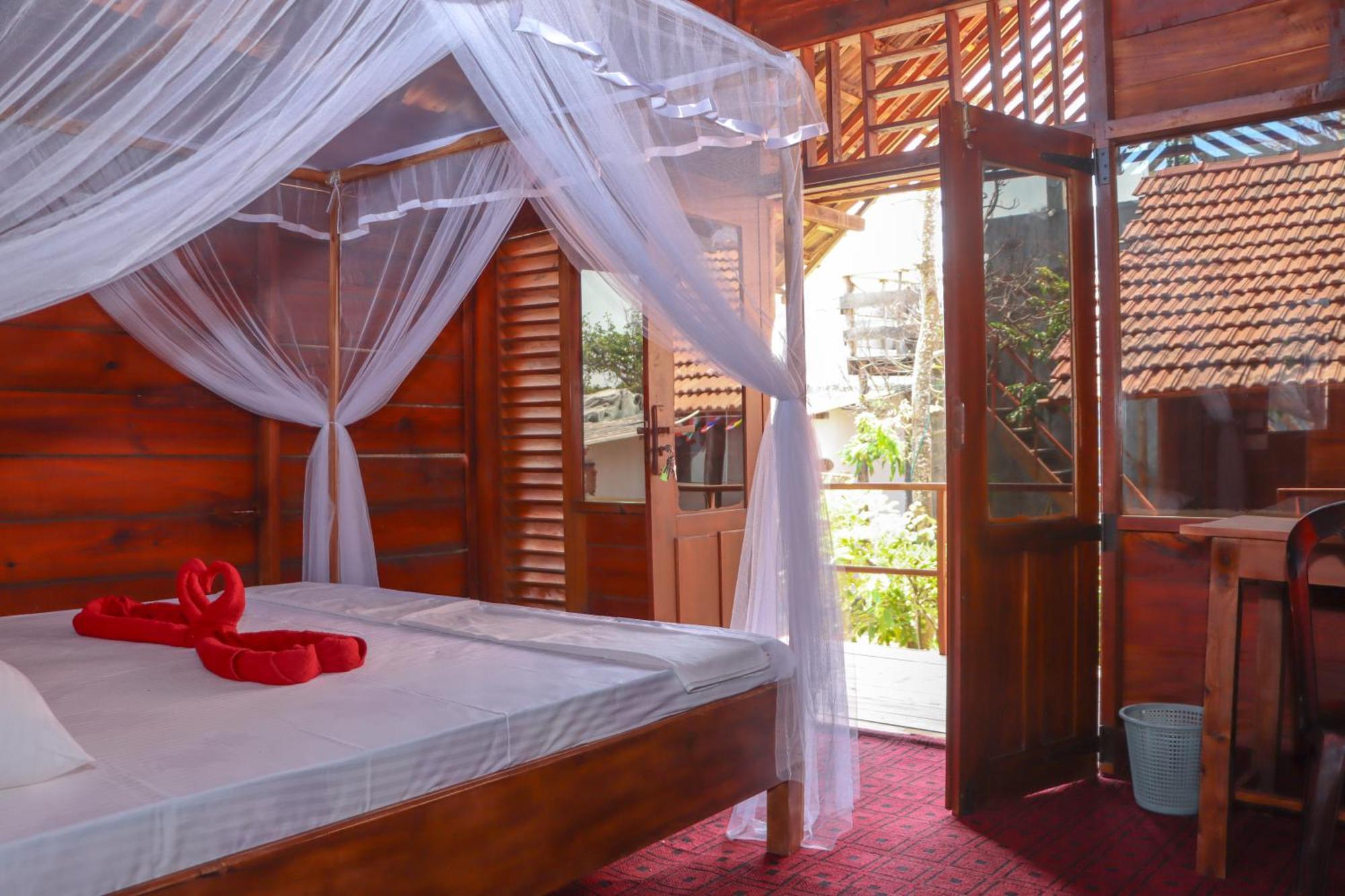 Ferienwohnung Benzai Surf Arugam Bay Exterior foto